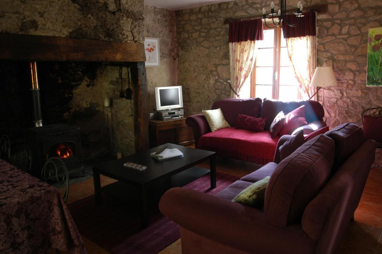 Le Moulin Des Farges Bed and Breakfast Meymac Buitenkant foto