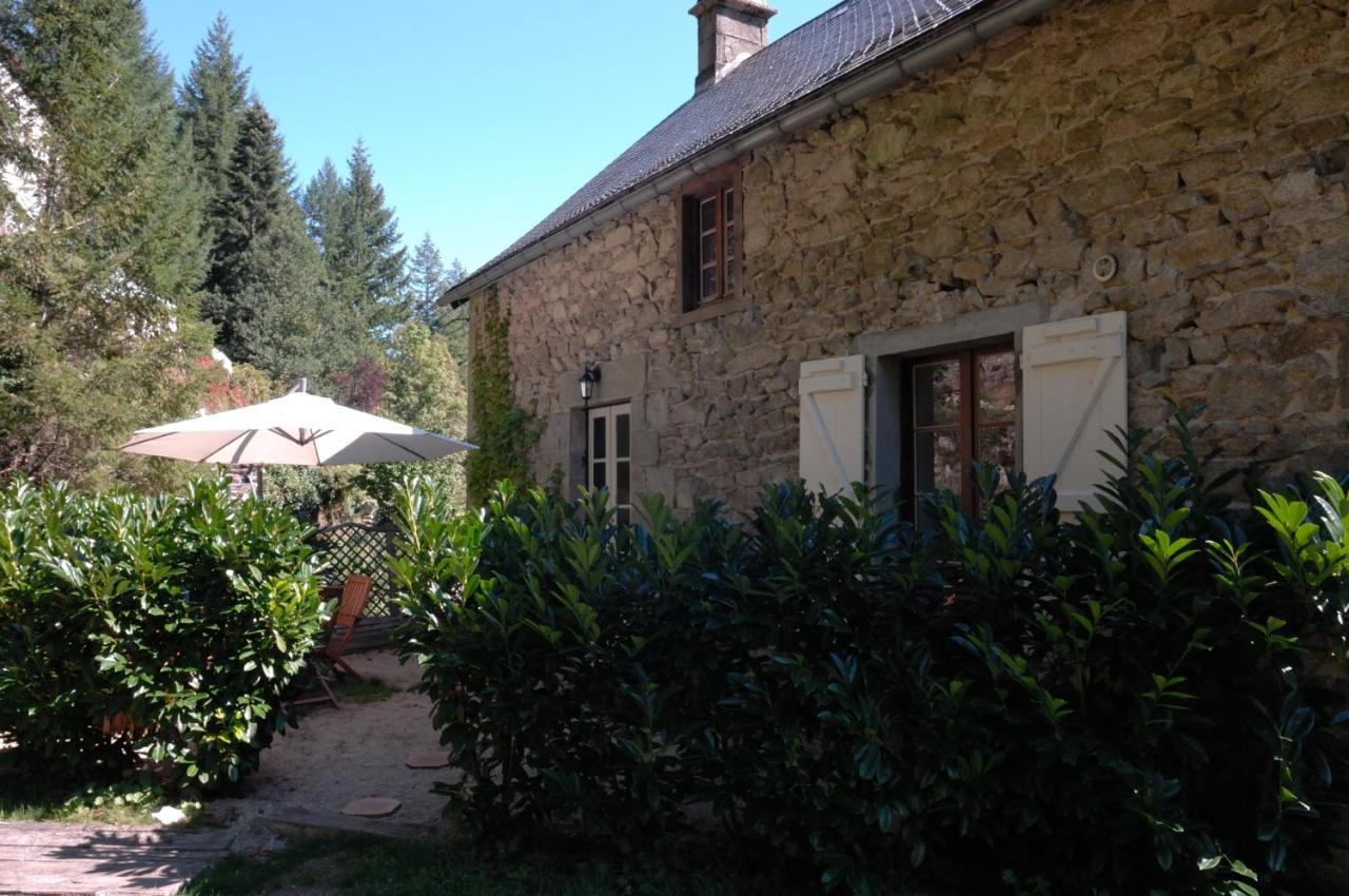Le Moulin Des Farges Bed and Breakfast Meymac Buitenkant foto