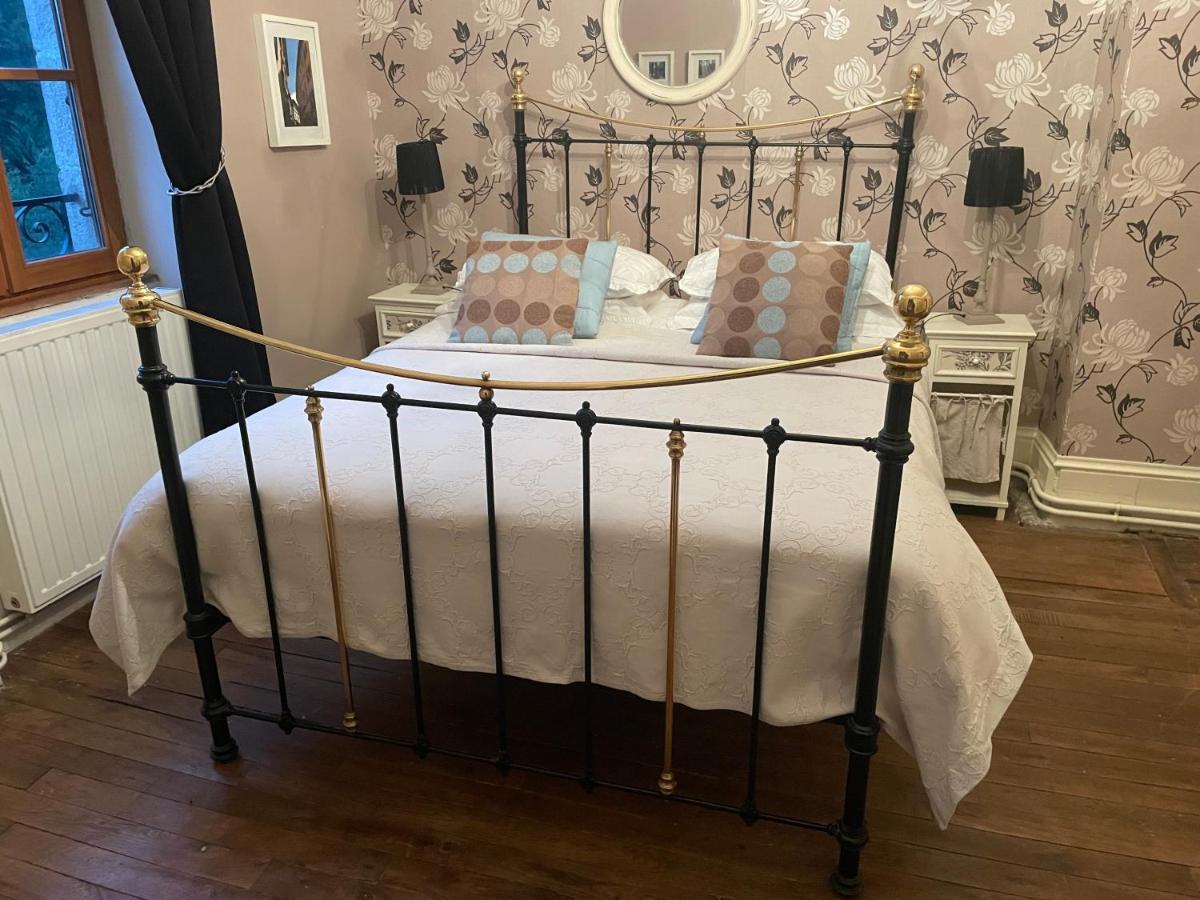 Le Moulin Des Farges Bed and Breakfast Meymac Buitenkant foto
