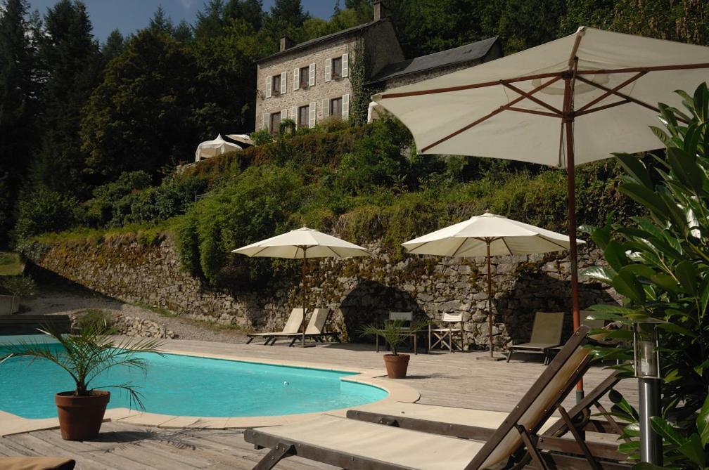 Le Moulin Des Farges Bed and Breakfast Meymac Buitenkant foto